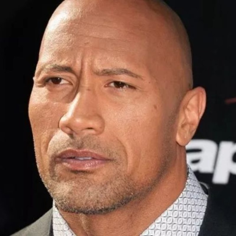 Đánh giá về meme The Rock