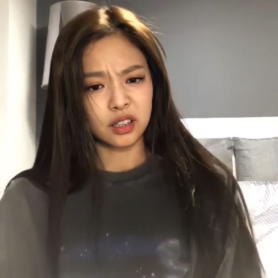 meme Jennie chỉ trích KPOP