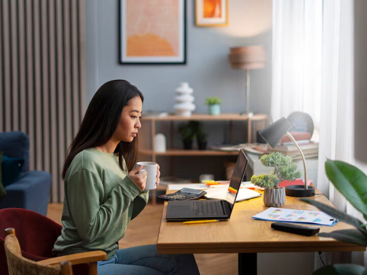 Hybrid working là gì? Mô hình làm việc thời công nghệ số