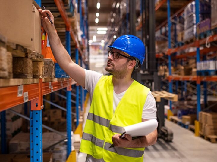 Thủ kho là gì? Mô tả công việc của nhân viên thủ kho