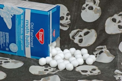 Những mối nguy hiểm do ngộ độc Naphtalen có thể gây ra