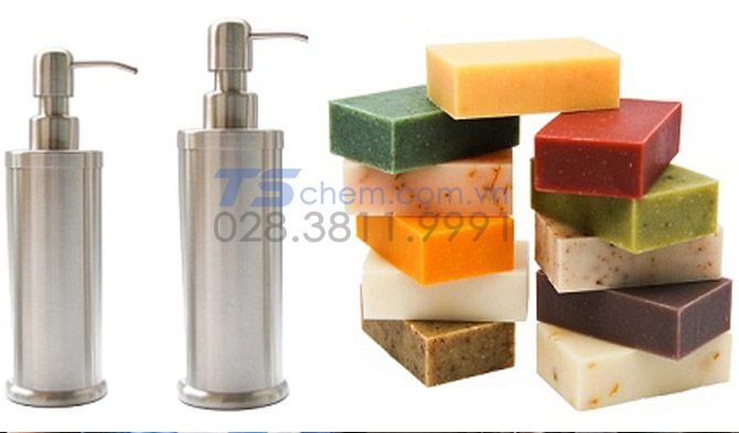 Natri photphat được sử dụng trong ngành công nghiệp tẩy rửa.