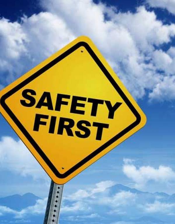 LƯU Ý KHI SỬ DỤNG VÀ BẢO QUẢN FECL3