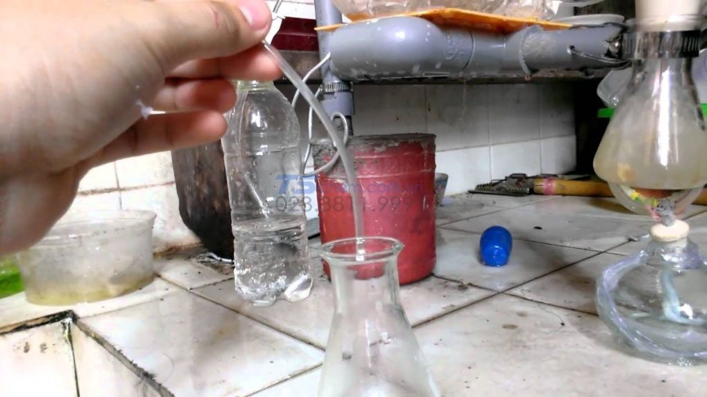 Chưng cất nước đơn giản là gì?