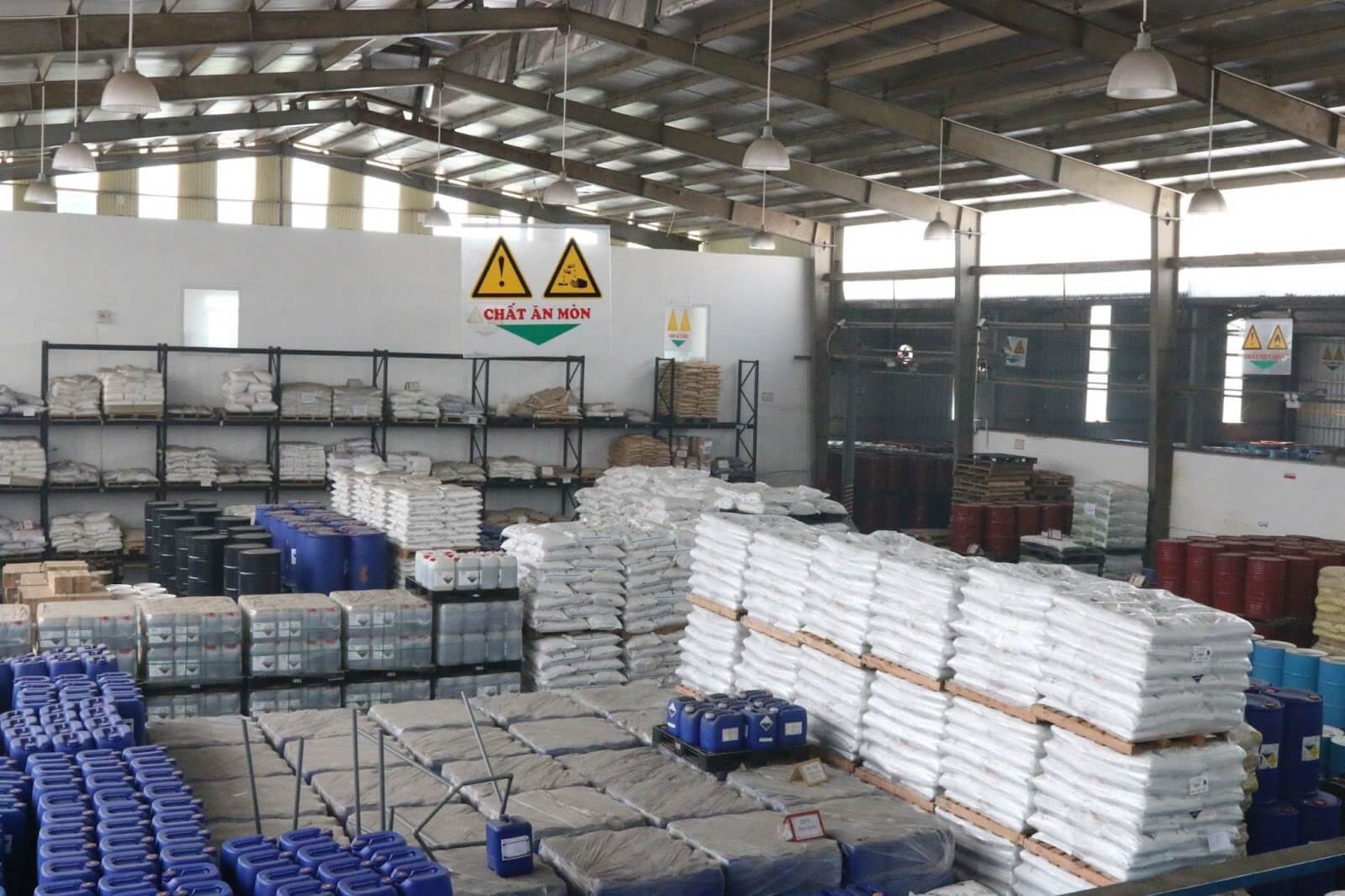 VietChem cung cấp đa dạng các sản phẩm hóa chất