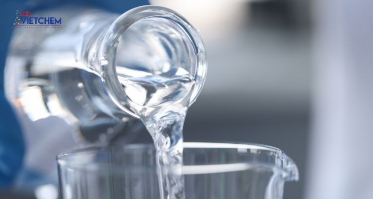 Axit propionic làm dung môi hữu cơ