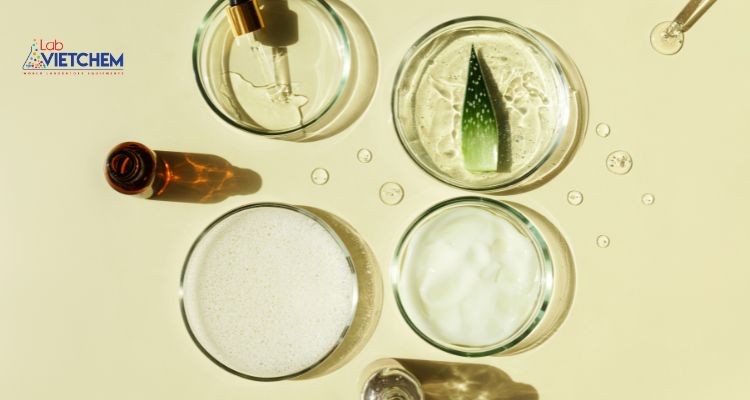 Dimethicone là tá dược trong nhiều sản phẩm chăm sóc da