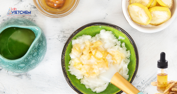 Isoamyl axetat mang đến cho thực phẩm hương vị chuối đặc trưng