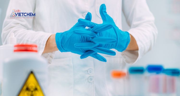 Thiết bị bảo hộ khi tiếp xúc với Dimethyl ketone