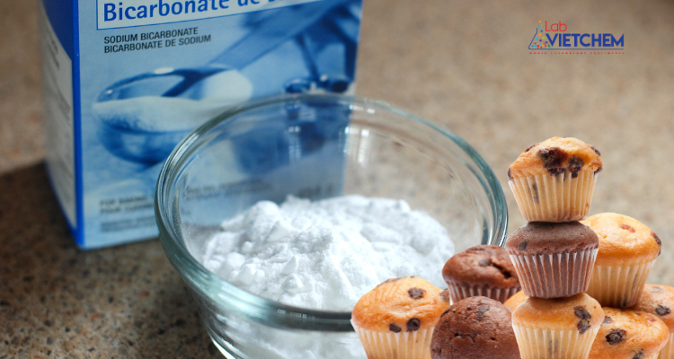 NaHCO3 tạo độ xốp cho bánh