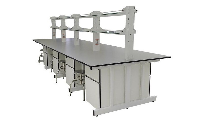 Bàn thí nghiệm có kệ để đựng hóa chất