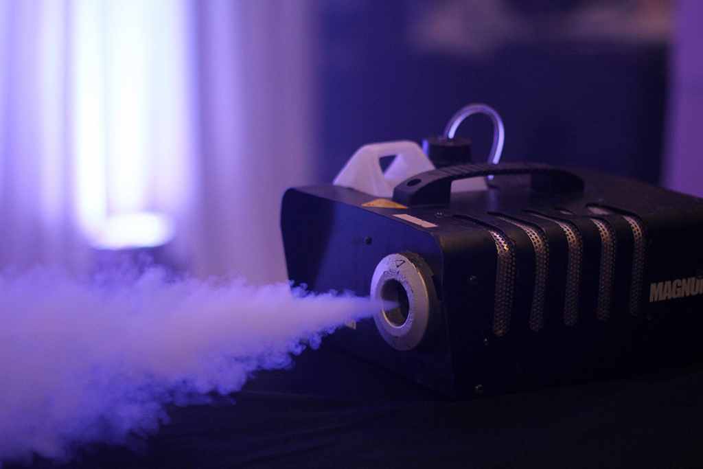 Dùng để tạo khói, sương mù trên sân khấu