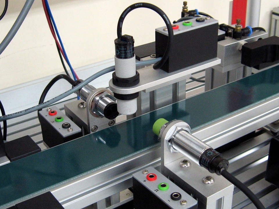 Ứng dụng của cảm biến tiệm cận là gì?