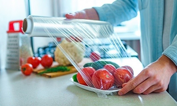 Màng PE được dùng để bọc thực phẩm