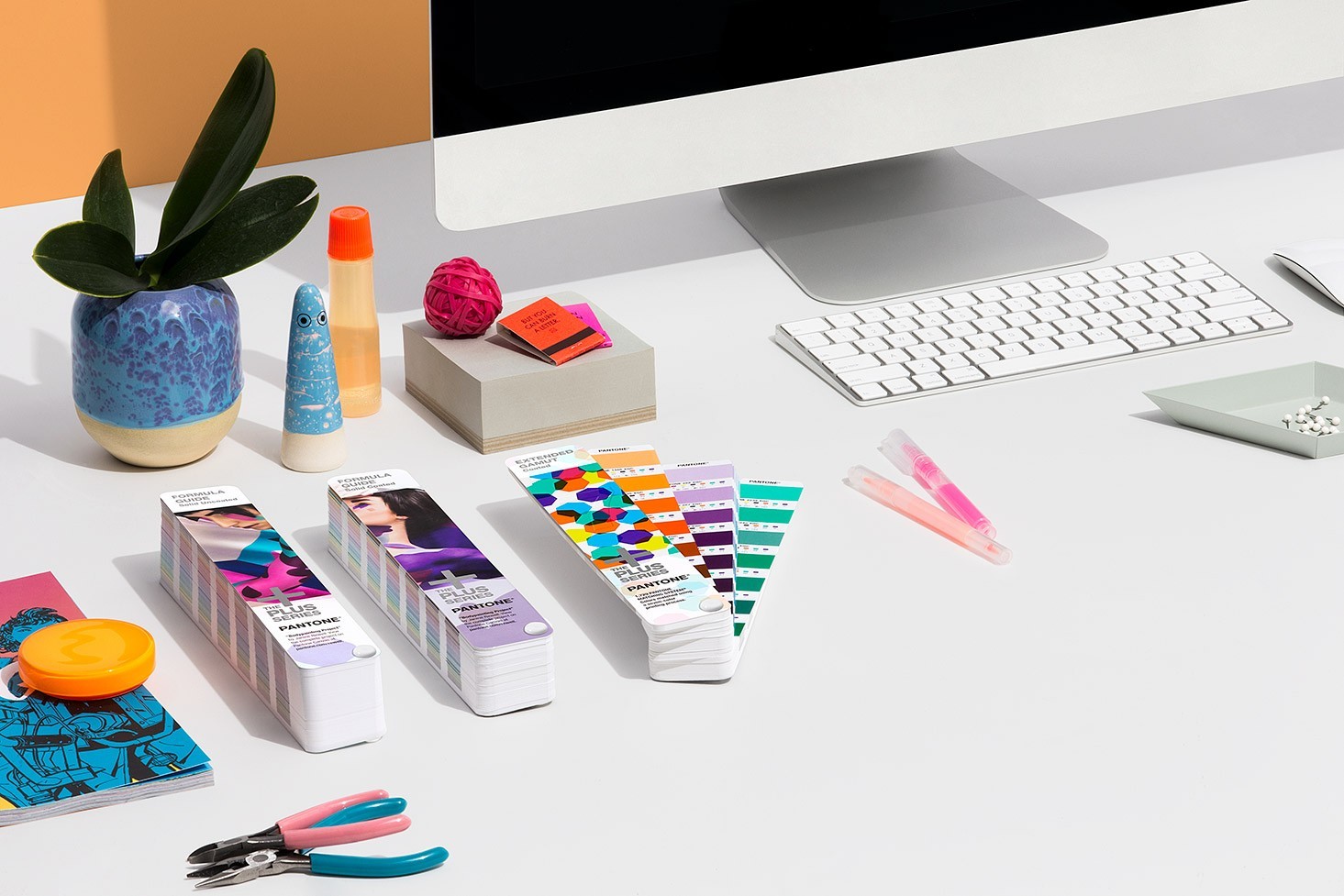 Màu sắc Pantone được phân loại như thế nào?