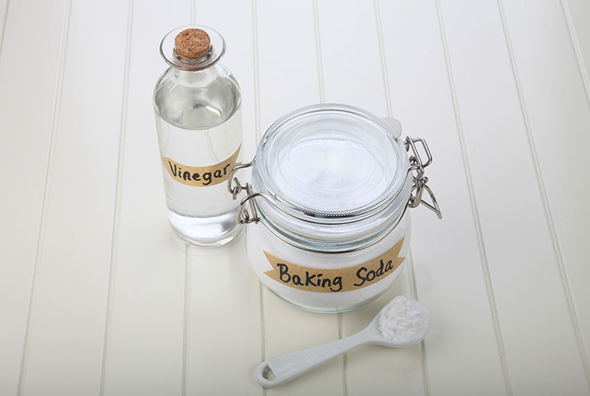 Baking soda là sản phẩm tẩy trắng nhôm hiệu quả