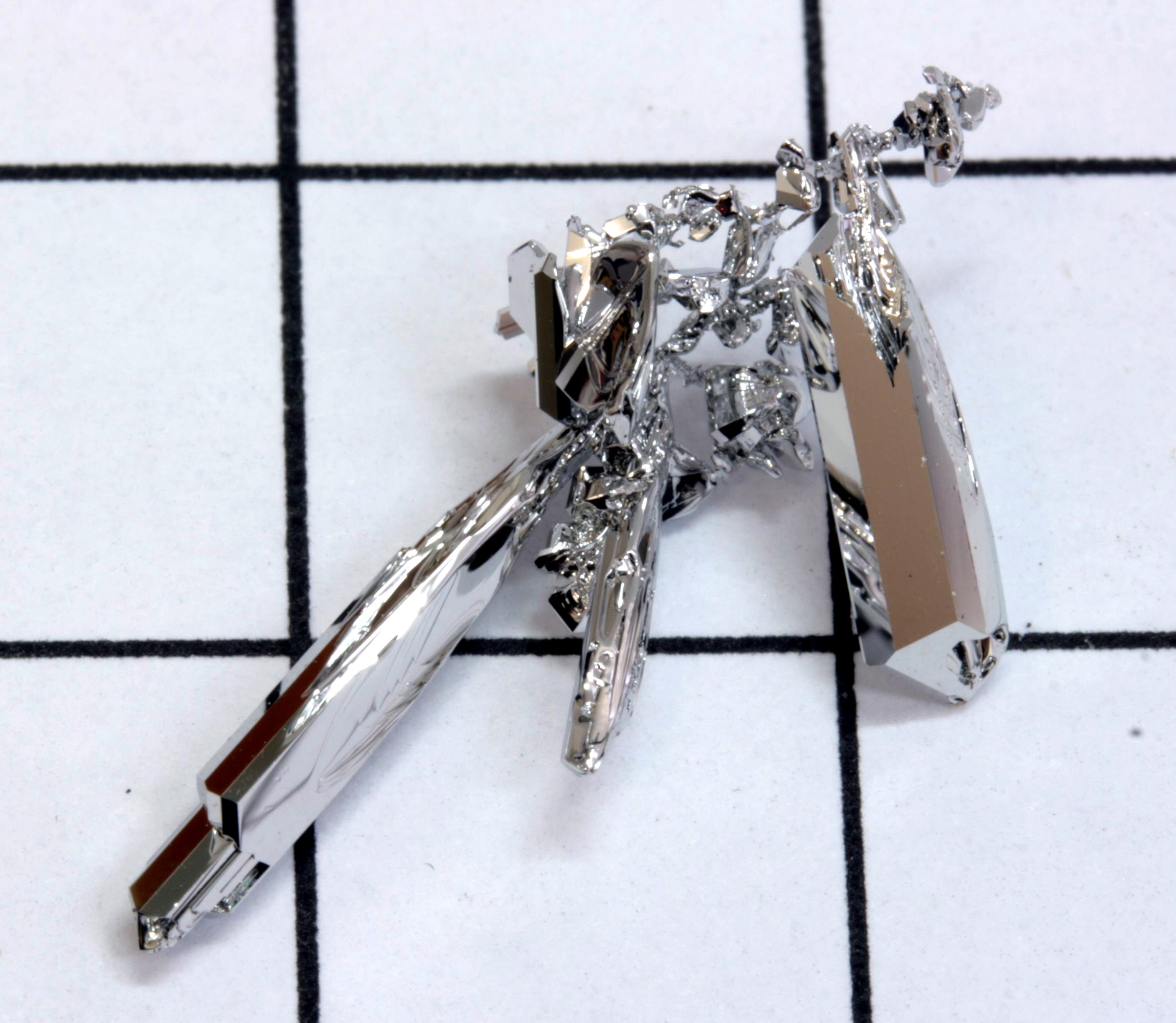 Kim loại quý Ruthenium (Ru)