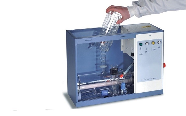 Làm thế nào để sử dụng một máy chưng cất nước?