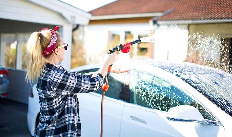 Rửa xe giúp đảm bảo tính thẩm mỹ và độ bền cho xe