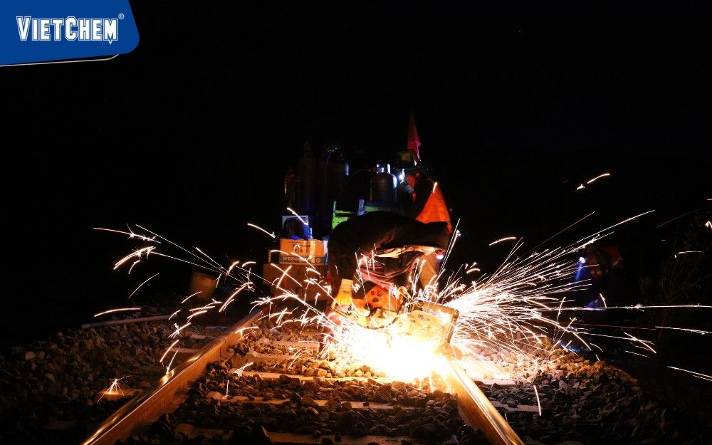 phan-ung-nhiet-nggroup