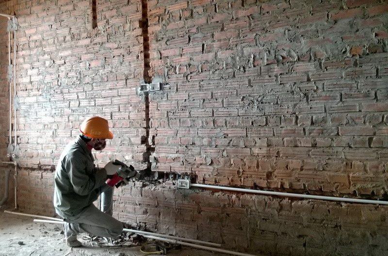 Cách lắp dây điện vào tường đơn giản và chuyên nghiệp Quy trình kiểm tra đường ống điện 1