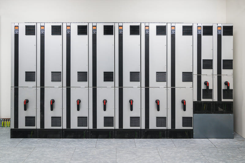 Hướng dẫn tính điện trở phóng điện lắp biến tần Pha Lê Phương Đông-Dien-tro-Xa-cho-biên-tan