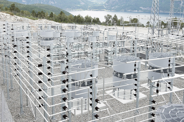 Tụ điện nằm ngang là gì? Tụ điện thẳng đứng là gì? Cách phân biệt từ việc đọc