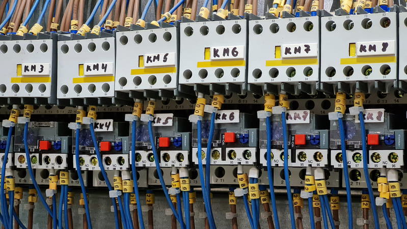 Khởi đầu là gì? Nguyên lý làm việc và sự khác biệt so với contactor Điểm bắt đầu là gì 3