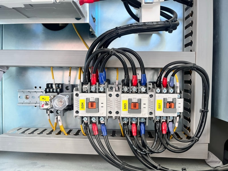 Chi tiết 3 cách tính kích thước contactor động cơ Lựa chọn contactor cho thiết bị máy tính 2