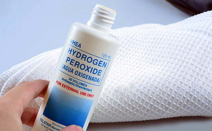 Hydrogen peroxide được sử dụng để loại bỏ bụi bẩn