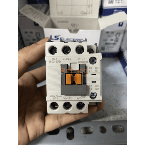 Khởi đầu là gì? Nguyên lý làm việc và sự khác biệt so với contactor Contactor (khởi động từ) LS MC-12b 220V 3.5kW 1NO1NC
