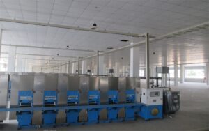 Công thang thi có mũ