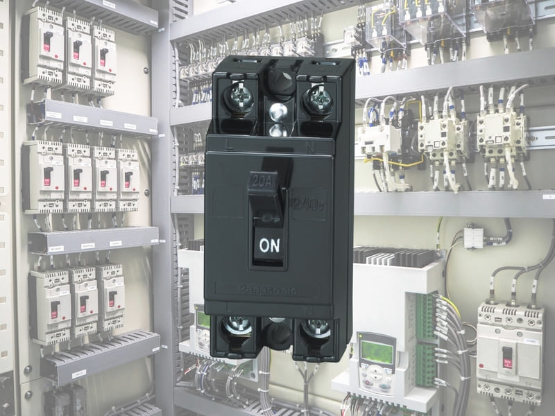 Cầu dao tự động mở: nguyên nhân và giải pháp Nguyên nhân của tia Trái đất