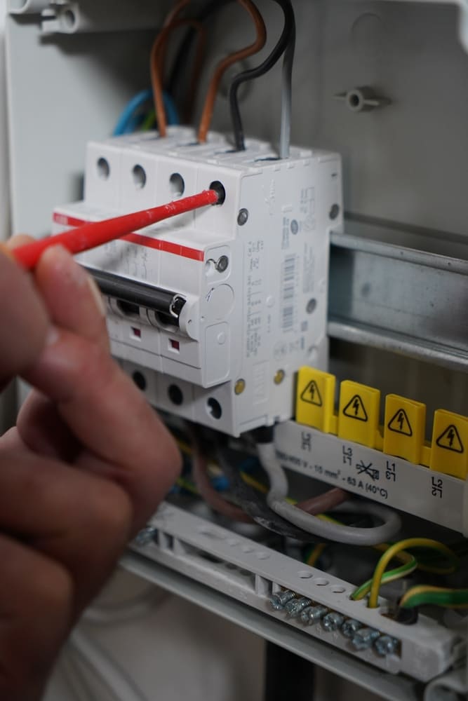 Aptomat không nâng được lỗi hướng dẫn xử lý nhanh không thể cài đặt aptomat