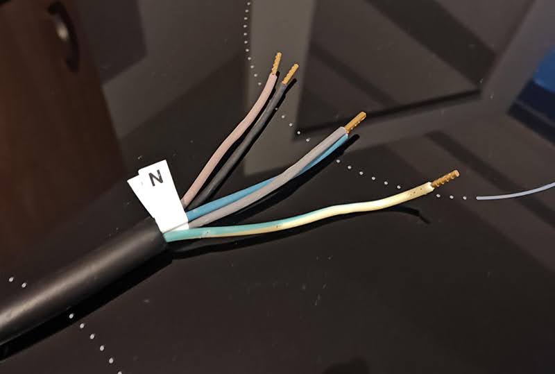 Cách chọn và lắp đặt aptomat cho bếp từ 3 dây, 4 dây, 5 dây aptomat phát ra tiếng bíp từ ngày đầu tiên