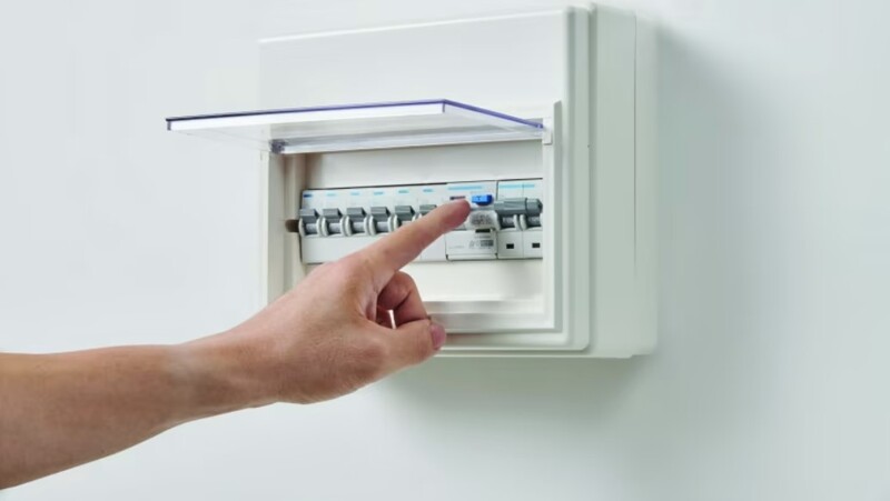 Chi tiết lựa chọn aptomat tổng thể của gia đình Lắp đặt chung cầu dao 1