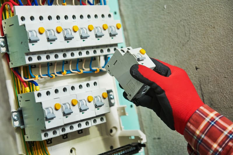 RCCB là gì? Cấu tạo, chức năng và nguyên lý làm việc rccb là gì?