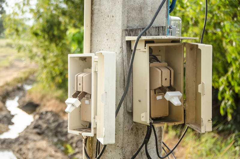 Cầu dao bảo vệ quá tải: nguyên lý làm việc và ứng dụng Ứng dụng của đường đi bộ điện