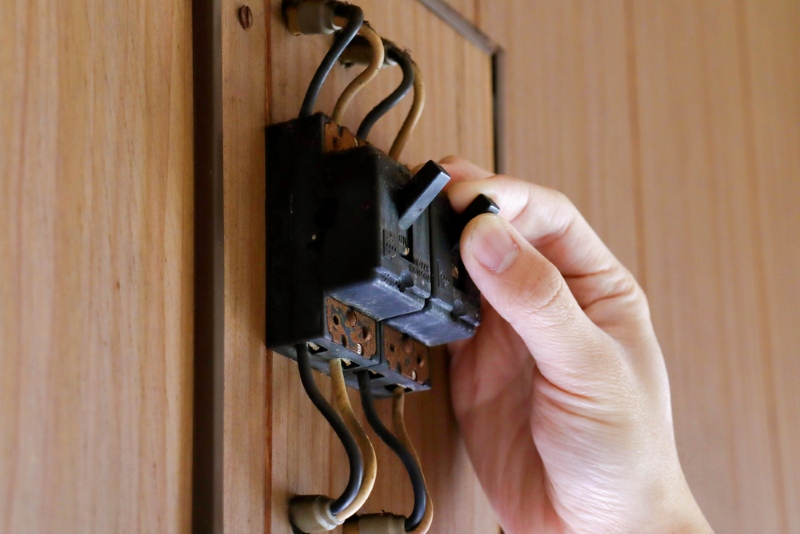 Cầu dao chống giật hoạt động như thế nào