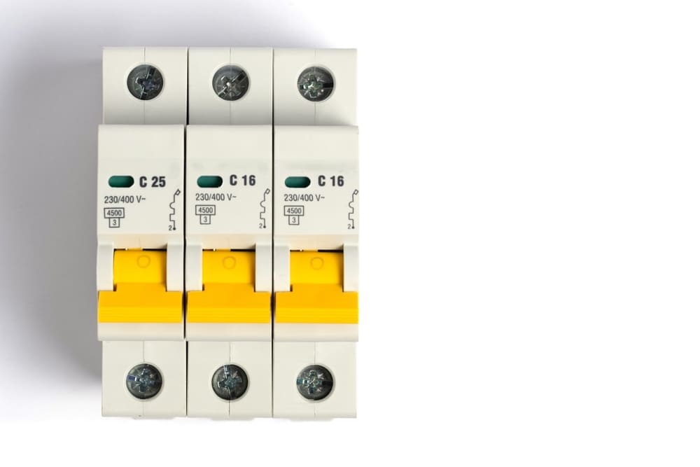 CP điện là gì? Cấu tạo, phương pháp làm việc, phân loại trưởng khoa CP