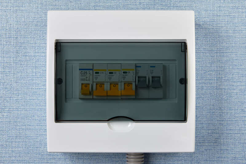 Bộ ngắt mạch thu nhỏ là gì? Cấu trúc, phân loại và ứng dụng Bộ ngắt mạch MCB là gì?