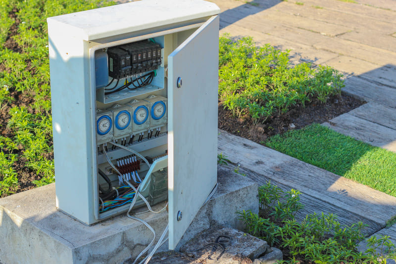 Tủ điện hạ thế là gì? Cấu trúc và phân loại điều khiển ánh sáng