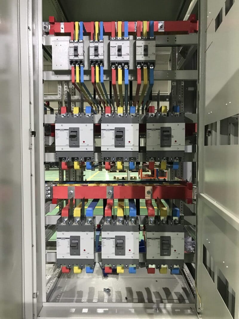 Tủ điện hạ thế là gì? Cấu trúc và phân loại Luôn có điện