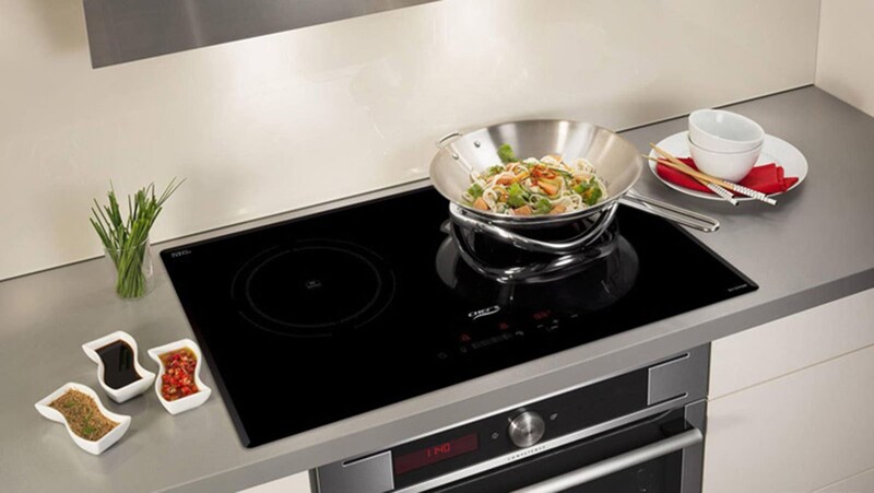 Hướng dẫn xử lý khi bếp từ tự động nhảy aptomat 1