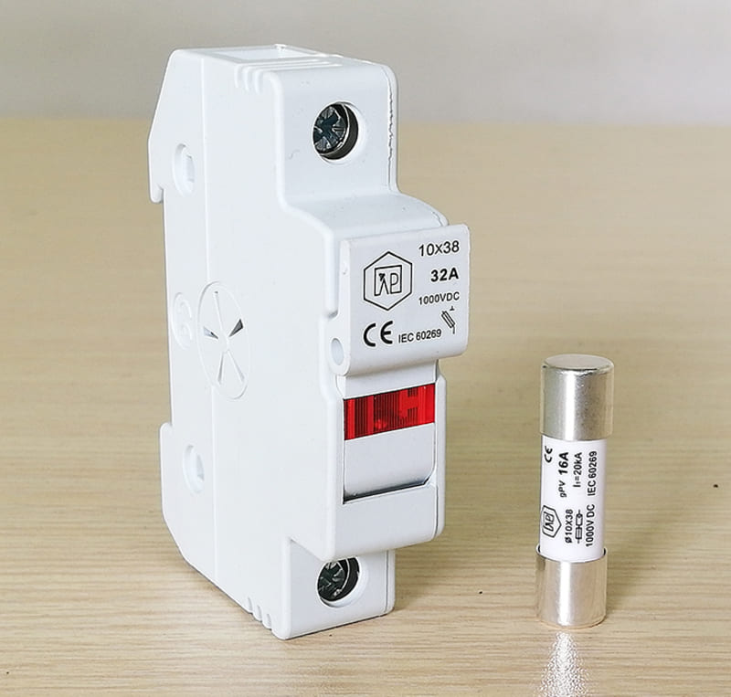 So sánh Cầu dao và Cầu chì: Ưu và nhược điểm khaojiraj