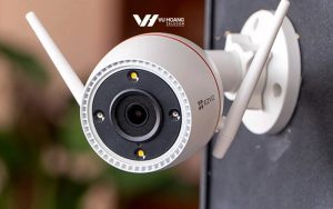 danh gia chi tiet camera wifi ngoai troi Ezviz H3c 2K+